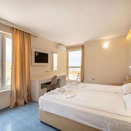 דירה Perla First Line *